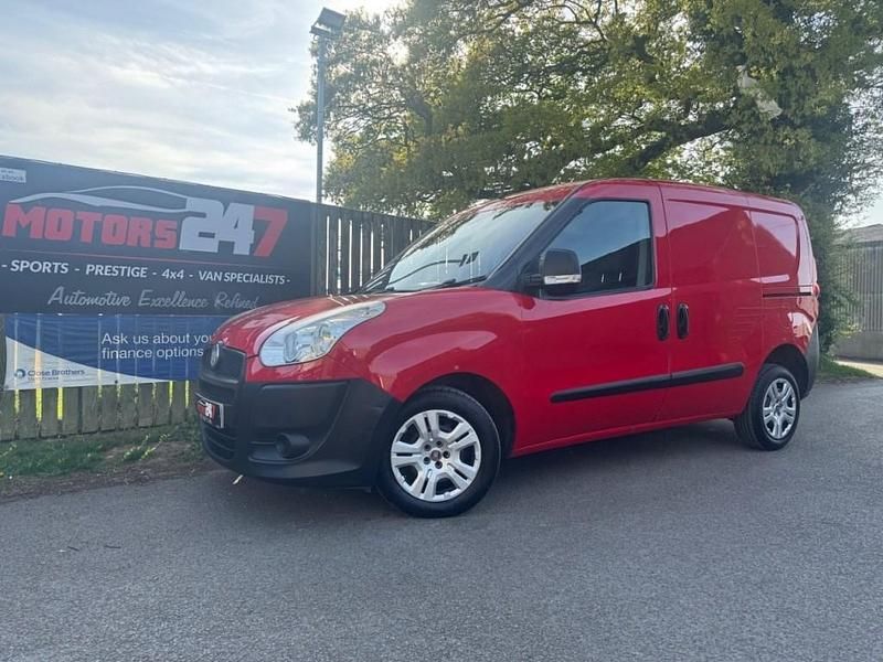 Red Used 2013 Fiat Doblò MPV | £5,495 (A bit pricey) - Image 1/3