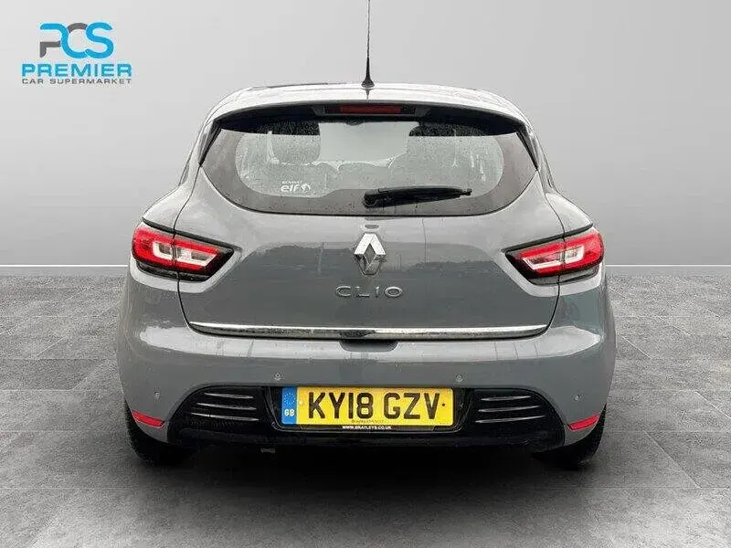 Used Renault Clio Urban 88 HP (64 kW) 2018 Urban grey Hatchback