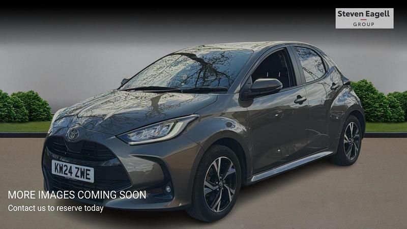 Used Toyota Yaris Hybrid Design 2024 Bronze Hatchback