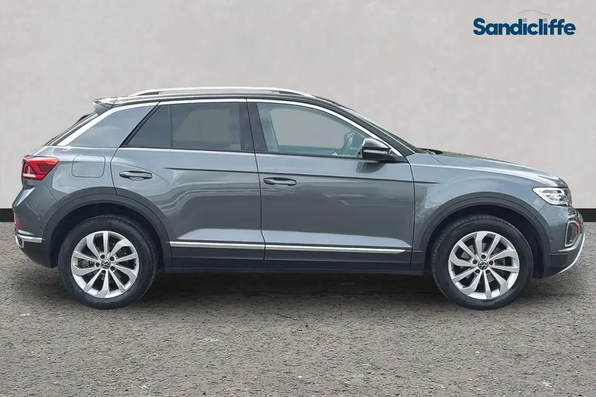 Used VW T-Roc Style 150 HP (110 kW) 2024 Grey SUV