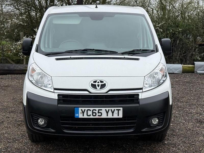 Used Toyota Proace H1 128 HP (94 kW) 2015 White MPV