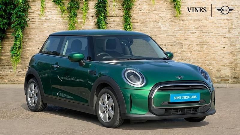 Used Mini Cooper Classic 134 HP (98 kW) 2022 Green Hatchback