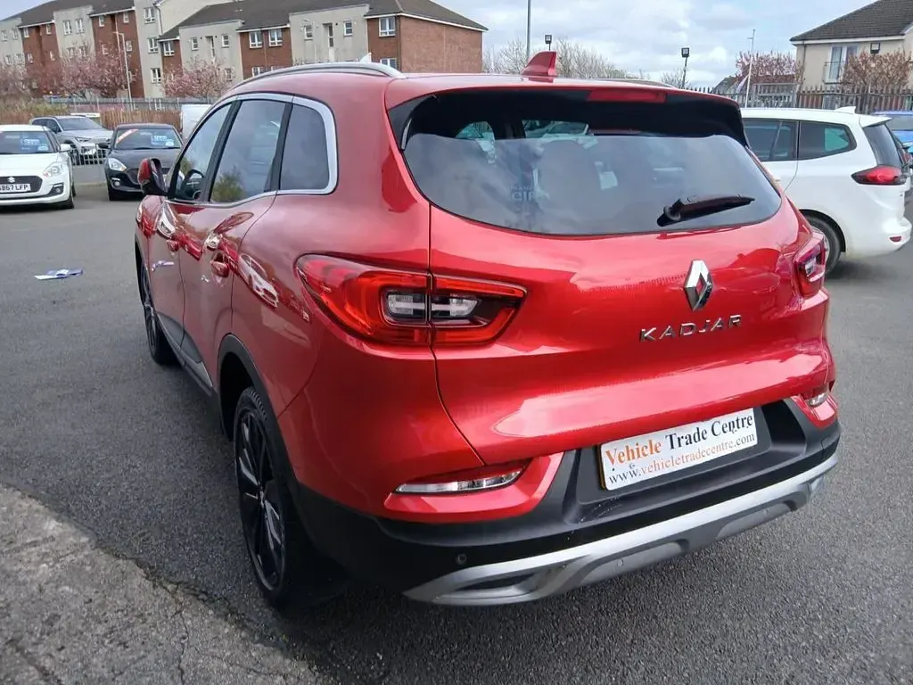 Used Renault Kadjar Version S 115 HP (84 kW) 2019 Red SUV