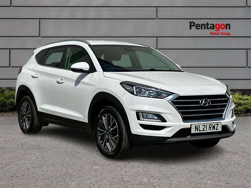 White Used 2021 Hyundai Tucson SE SUV | £15,183 (Good price) - Image 1/4