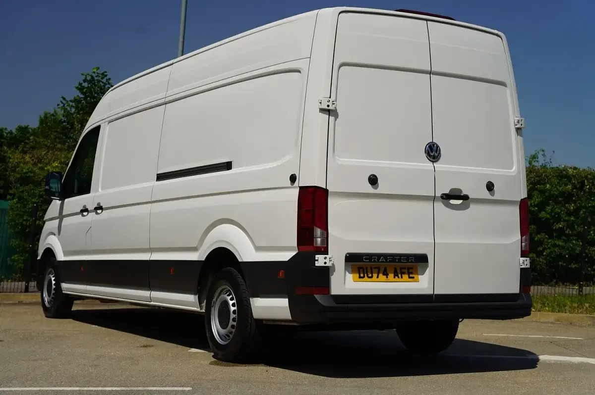 Used VW Crafter 140 HP (102 kW) 2024 White Van