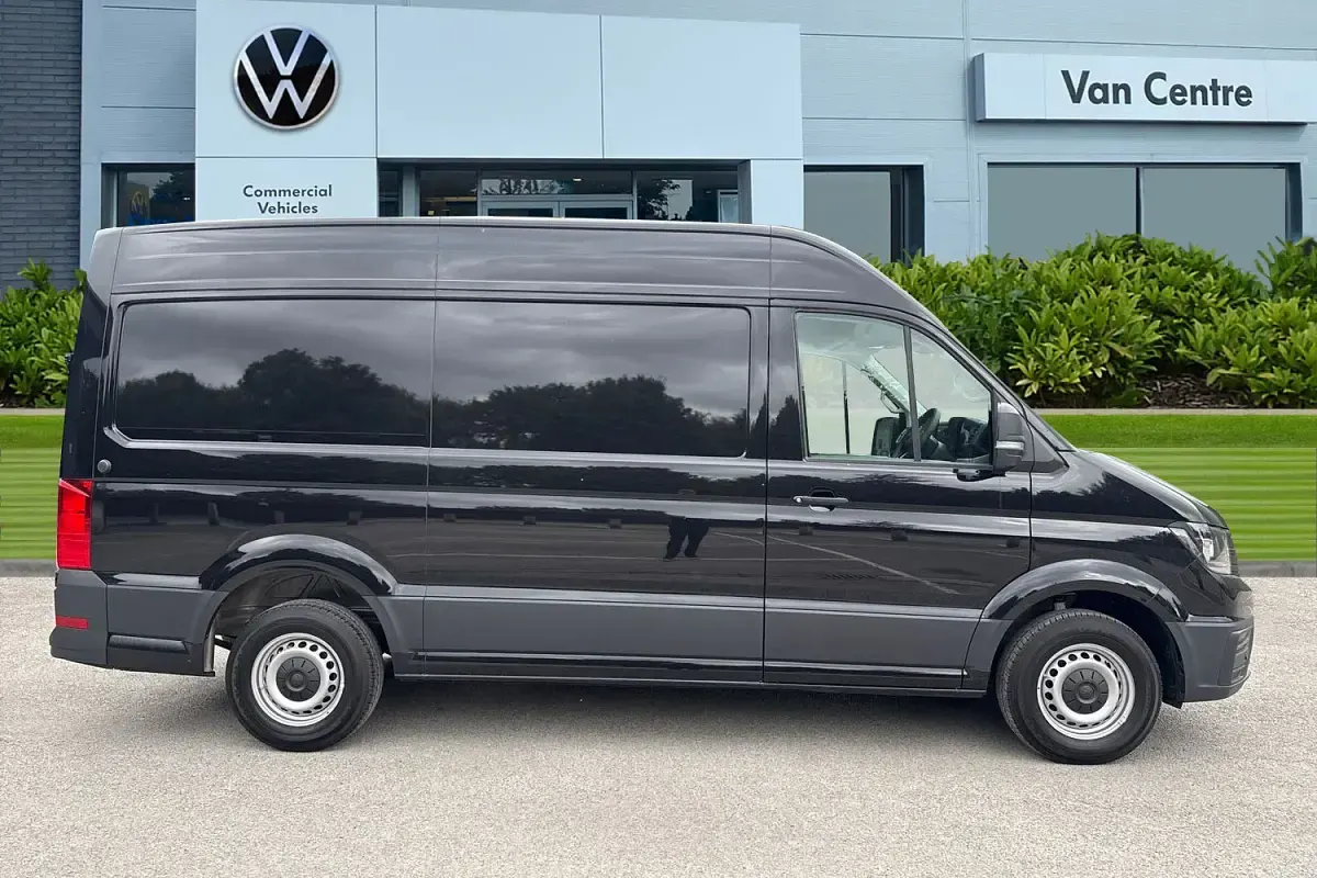 New VW Crafter 140 HP (102 kW) 2026 Black Van