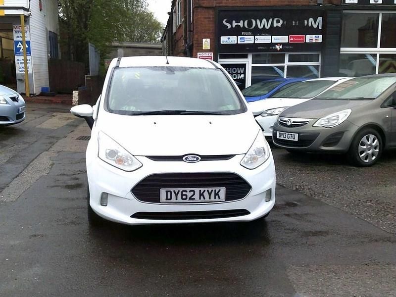White Used 2012 Ford B-MAX Zetec MPV | £4,495 (Expensive) - Image 1/4