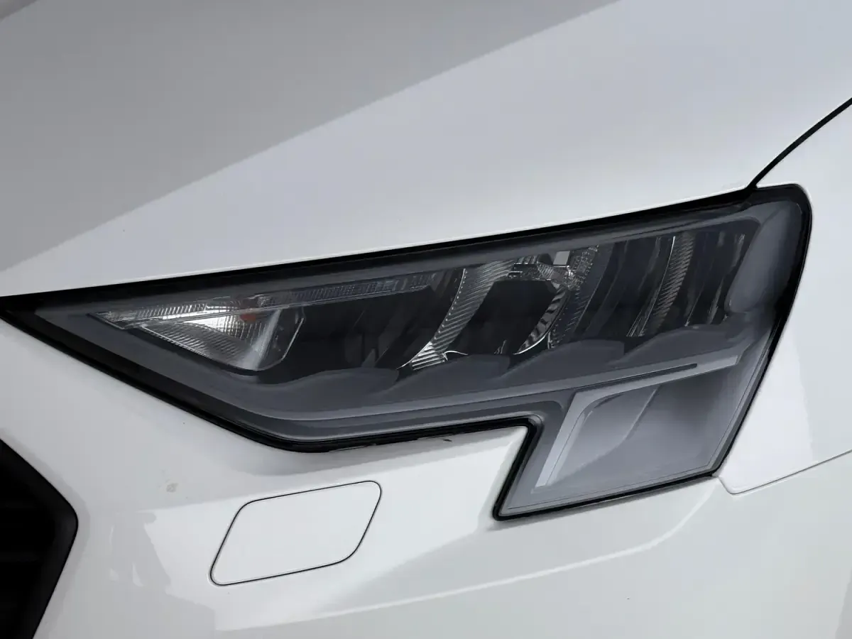 Used Audi A3 110 HP (80 kW) 2023 White Sedan
