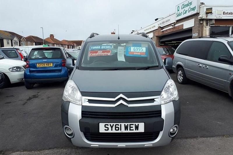 Used Citroën Berlingo XTR 110 HP (80 kW) 2011 Grey MPV