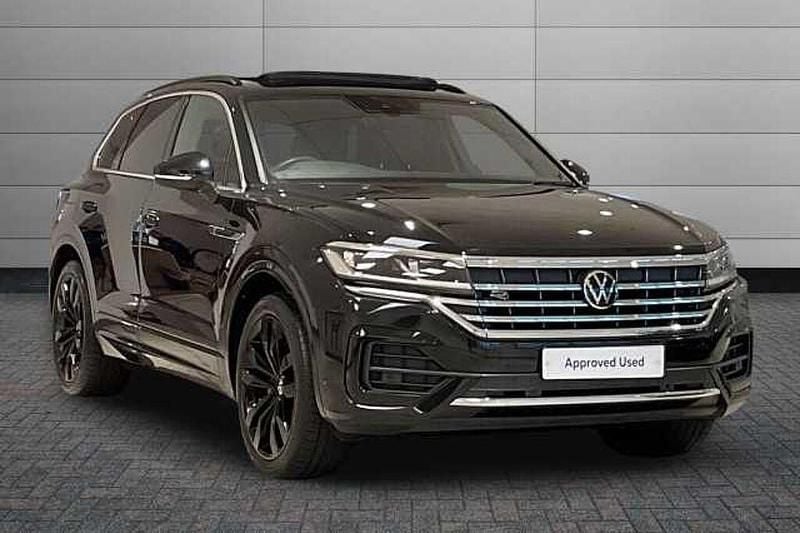Grenadilla black Used 2023 VW Touareg R-line SUV | £43,995 (Fair price) - Image 1/4