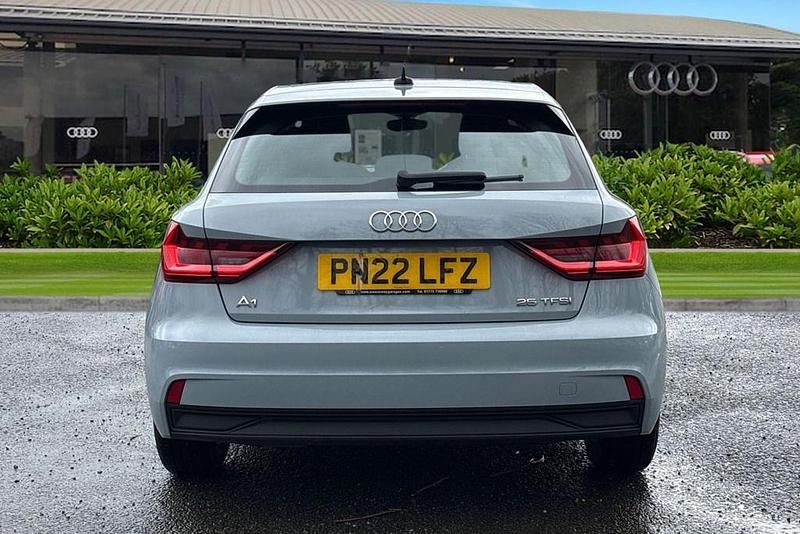 Used Audi A1 Design 95 HP (69 kW) 2022 Grey SUV