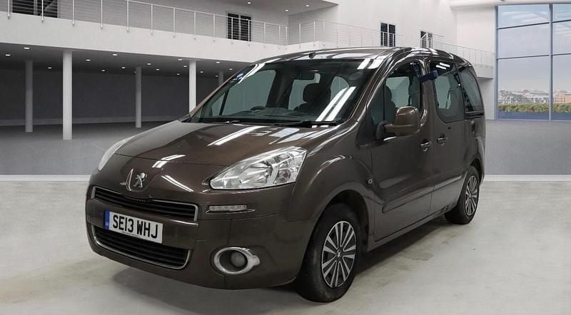 Used Peugeot Partner Tepee Access 92 HP (67 kW) 2013 Brown MPV