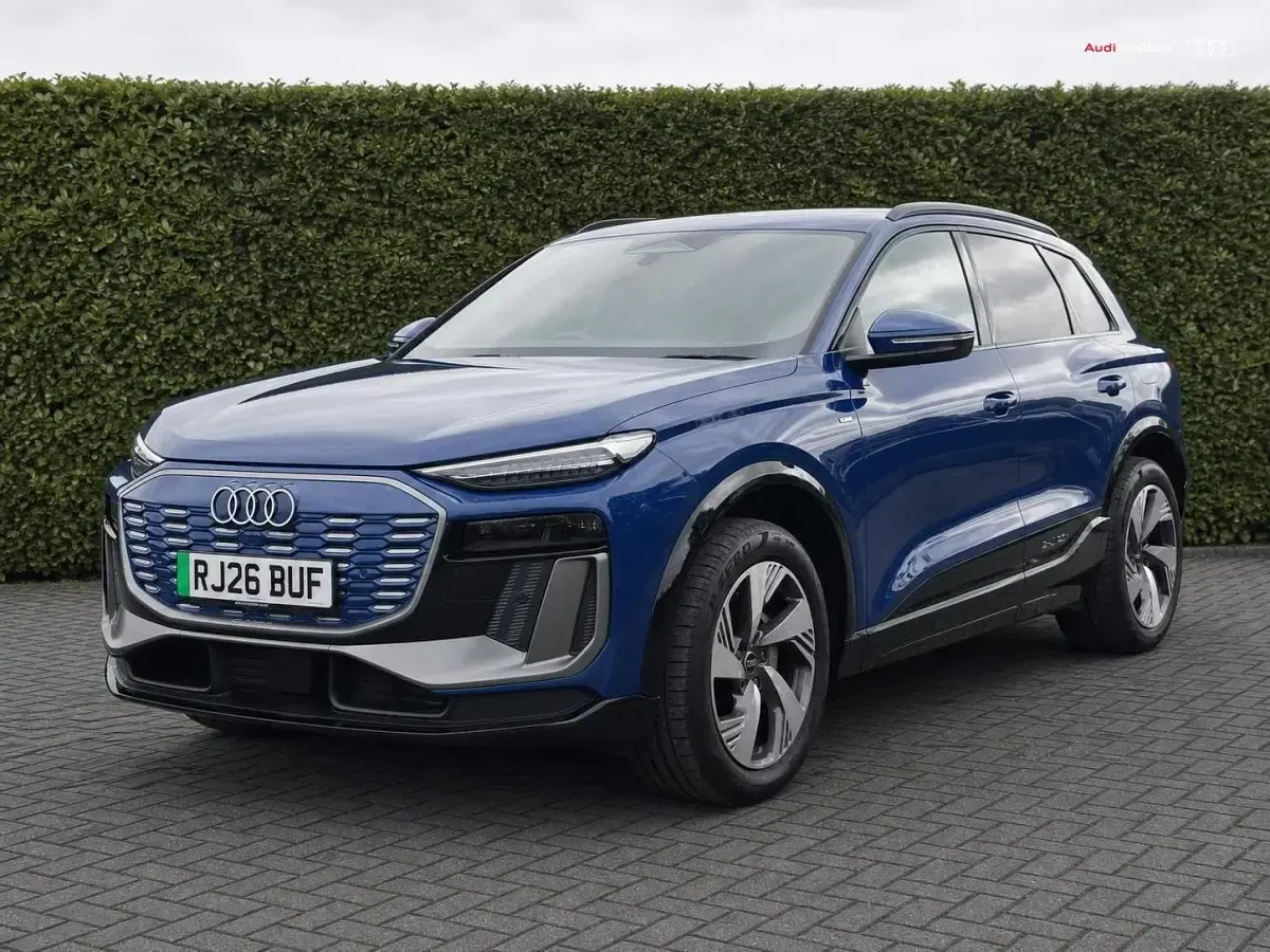 Used Audi Q6 e-tron S-Line 284 kW (387 HP) 2026 Blue SUV