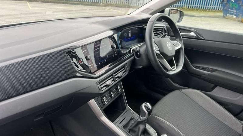 Used VW Polo Life 80 HP (58 kW) 2023 Grey Hatchback
