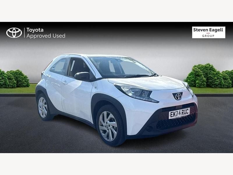 White Used 2024 Toyota Aygo PURE Hatchback | £16,407 (Fair price) - Image 1/3