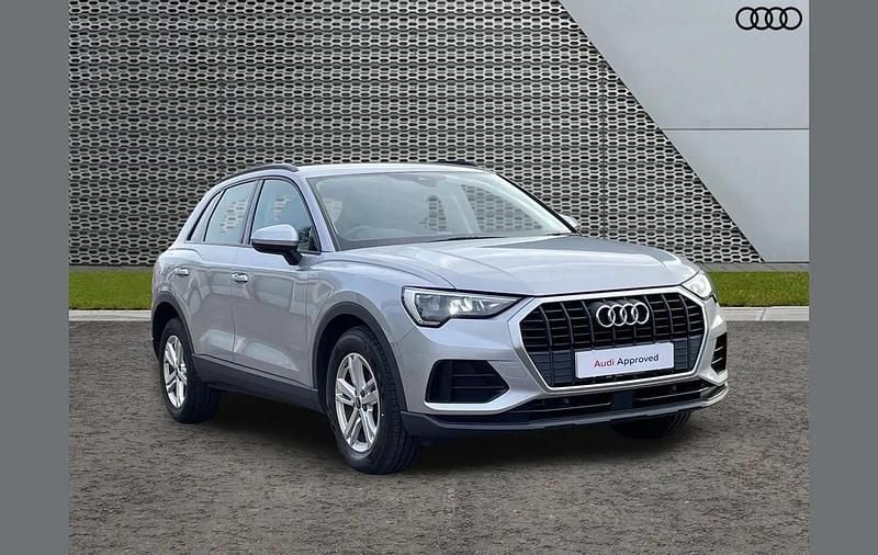 Used Audi Q3 Design 148 HP (108 kW) 2022 Silver SUV