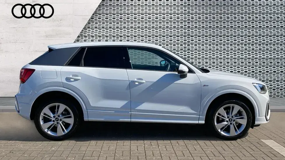 Nuevo Audi Q2 S-Line 150 CV (110 kW) 2026 Blanco SUV