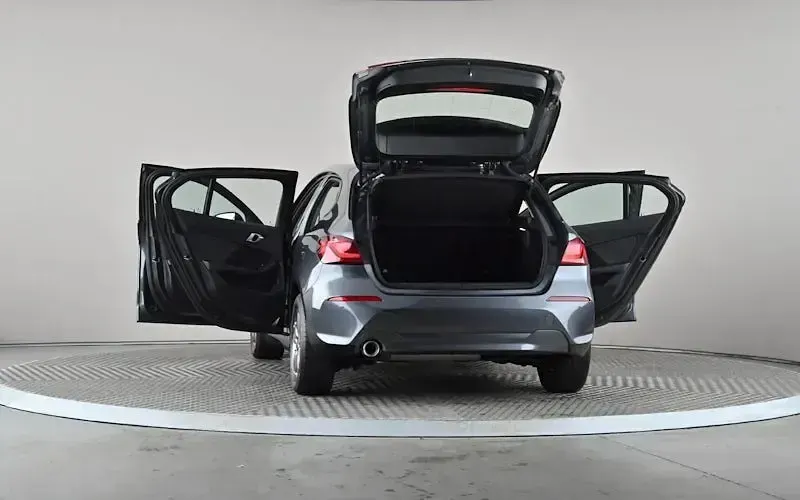 Used BMW 116 116 HP (85 kW) 2021 Grey Hatchback
