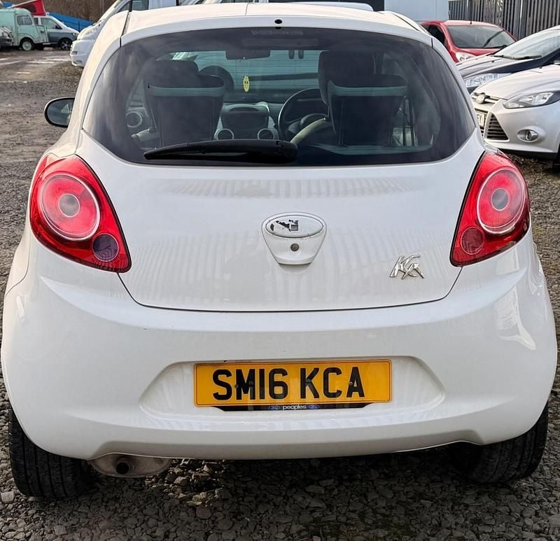 Used Ford Ka Zetec 69 HP (50 kW) 2016 White Hatchback