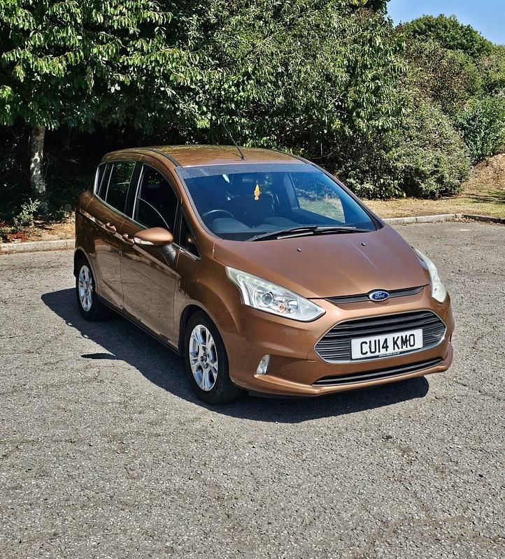 Gold Used 2014 Ford B-MAX Zetec MPV | £3,990 (Good price) - Image 1/4