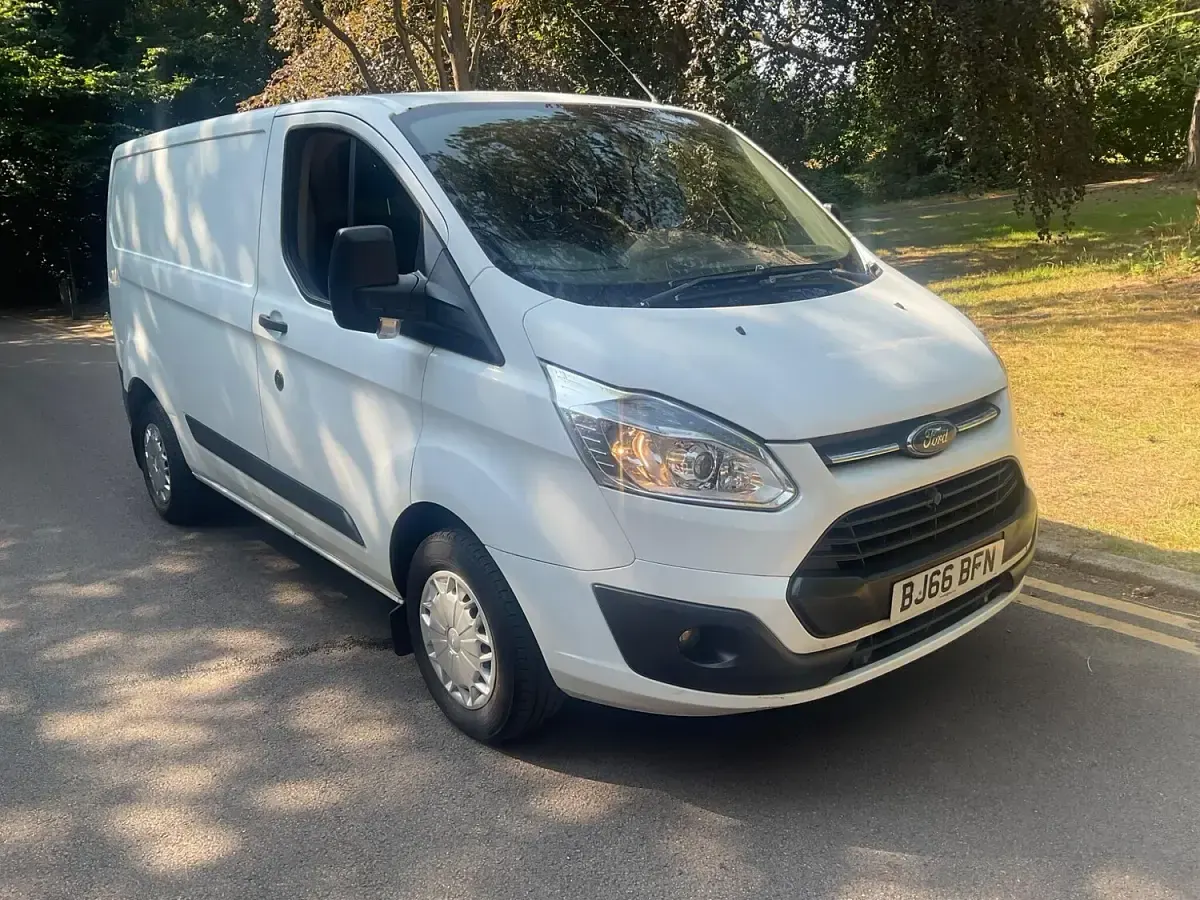 Used Ford Transit Custom Trend 100 HP (73 kW) 2016 White Van