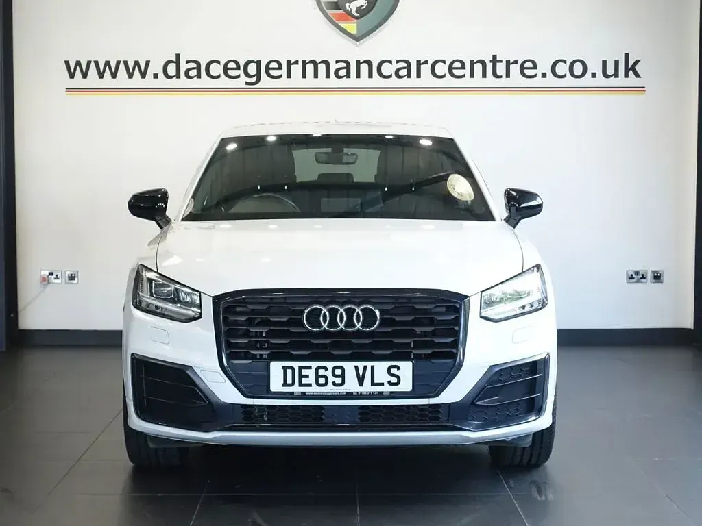 Used Audi Q2 Black Edition 150 HP (110 kW) 2019 White SUV