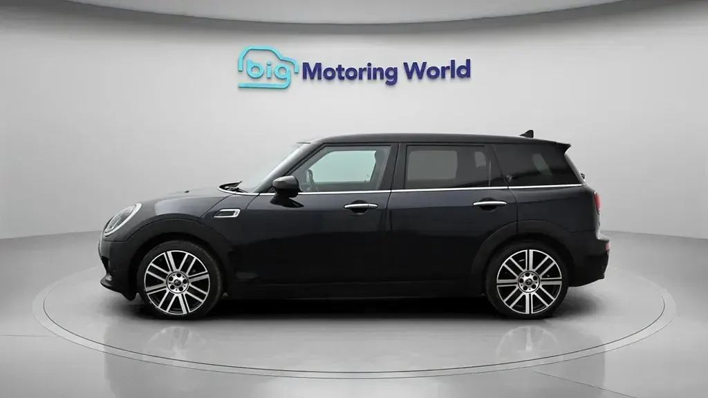 Used Mini Cooper Clubman Exclusive 136 HP (100 kW) 2022 Black Estate