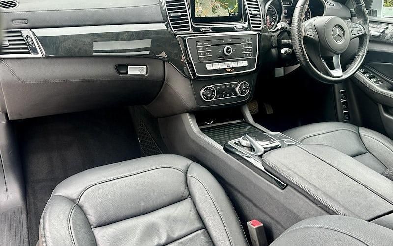 Usado Mercedes GLS350 AMG line 258 HP (189 kW) 2019 SUV