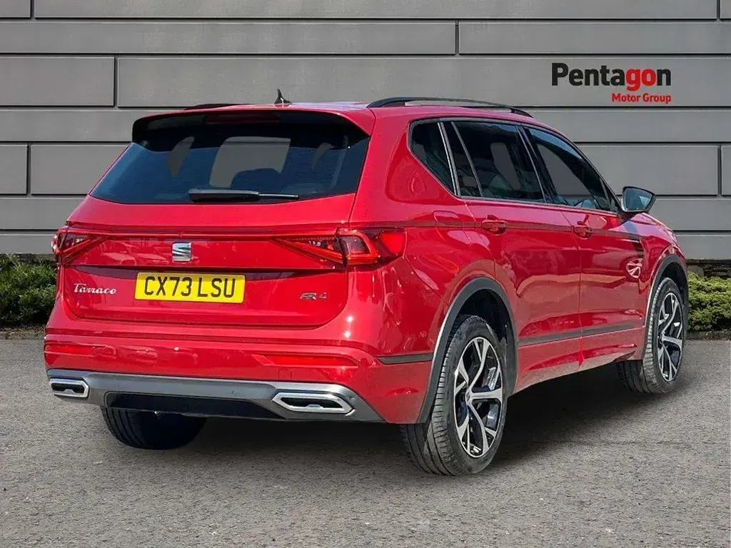 Usado Seat Tarraco 4Drive 187 HP (137 kW) 2023 Vermelho SUV