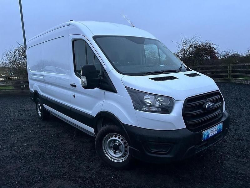 Usado Ford Transit 130 HP (95 kW) 2023 Branco Van
