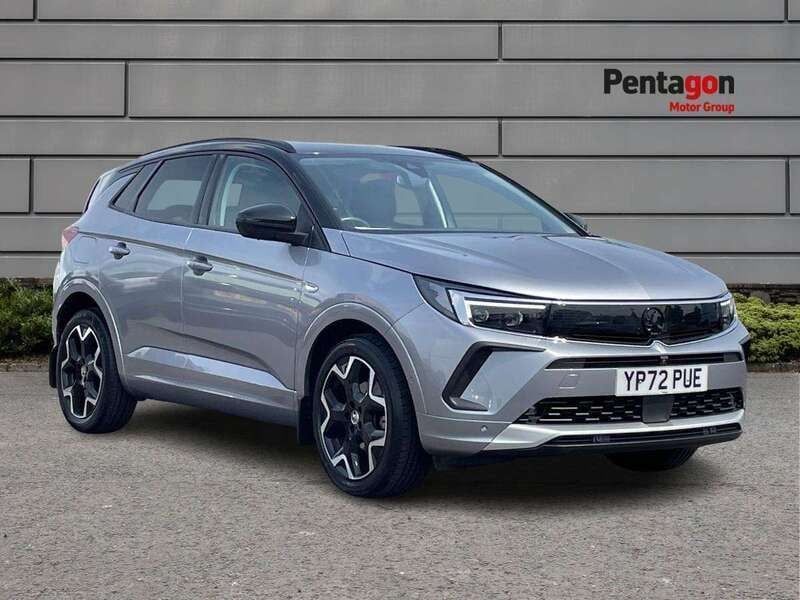 Grey Used 2022 Vauxhall Grandland X Ultimate SUV | £16,370 (A bit pricey) - Image 1/4