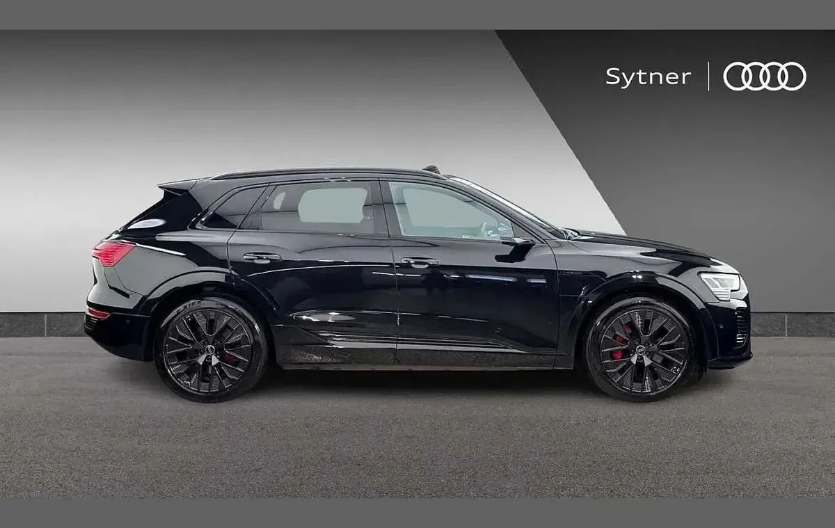 Used Audi Q8 e-tron Advanced 300 kW (408 HP) 2023 Black SUV