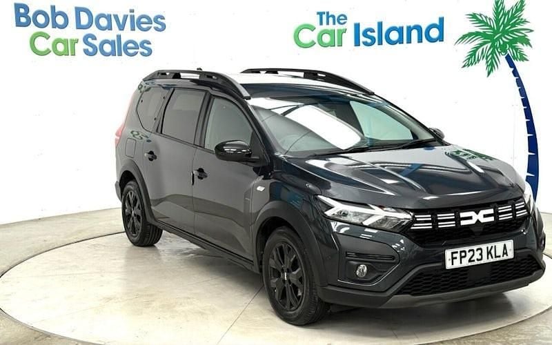 Used 2023 Dacia Jogger Extreme Estate | £14,700 (Fair price) - Image 1/4