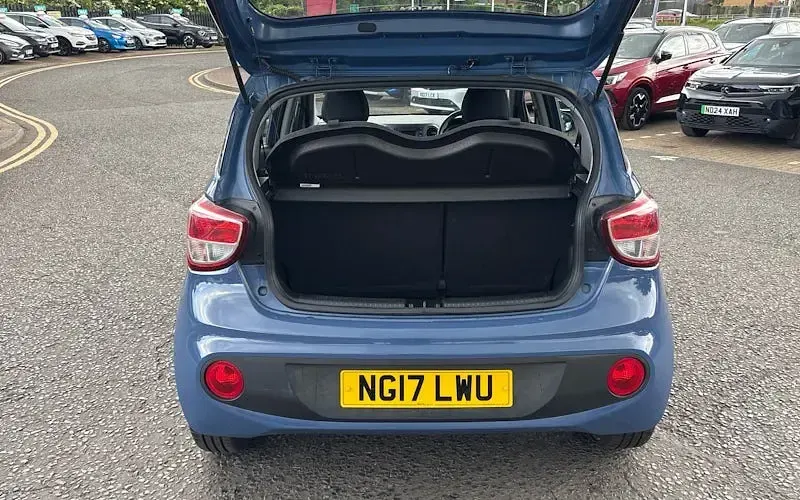 Used Hyundai i10 SE 67 HP (49 kW) 2020 Hatchback