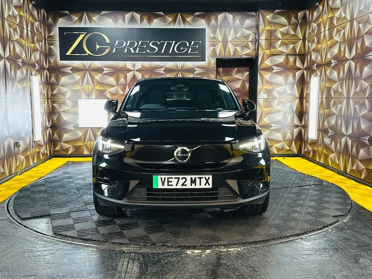 Used Volvo C40 Core 169 kW (231 HP) 2023 Black SUV