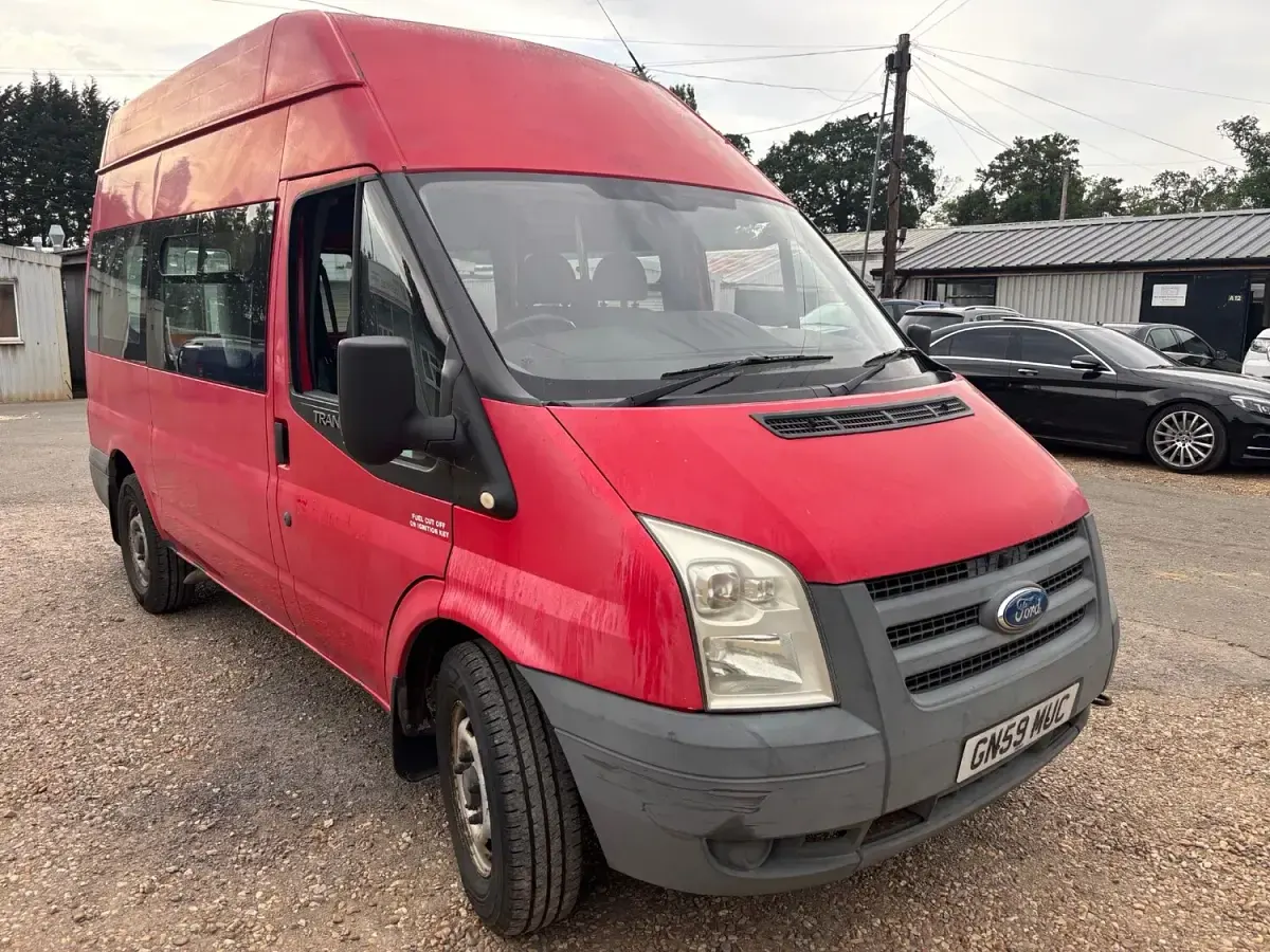 Used Ford Transit 100 HP (73 kW) 2010 Red Van