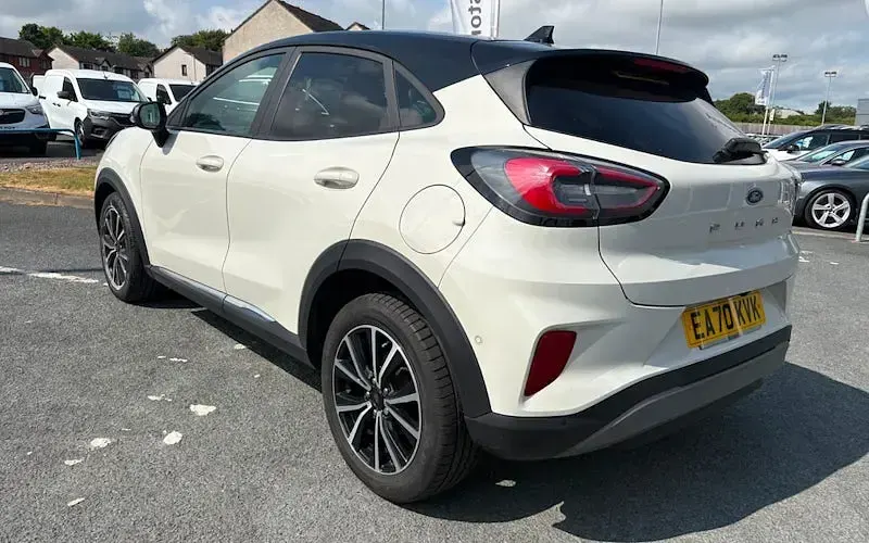 Used Ford Puma Titanium 125 HP (91 kW) 2020 White SUV