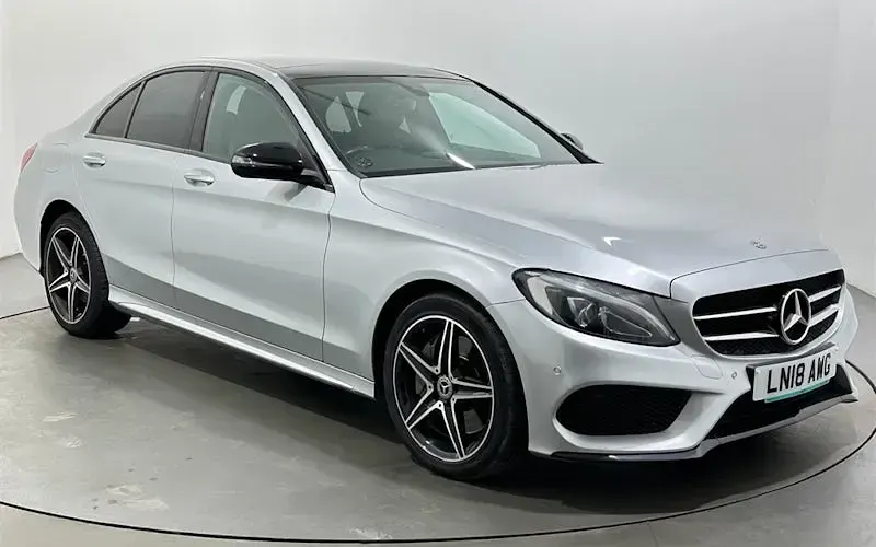 Used Mercedes C250 AMG Line Premium 204 HP (150 kW) 2018 Sedan