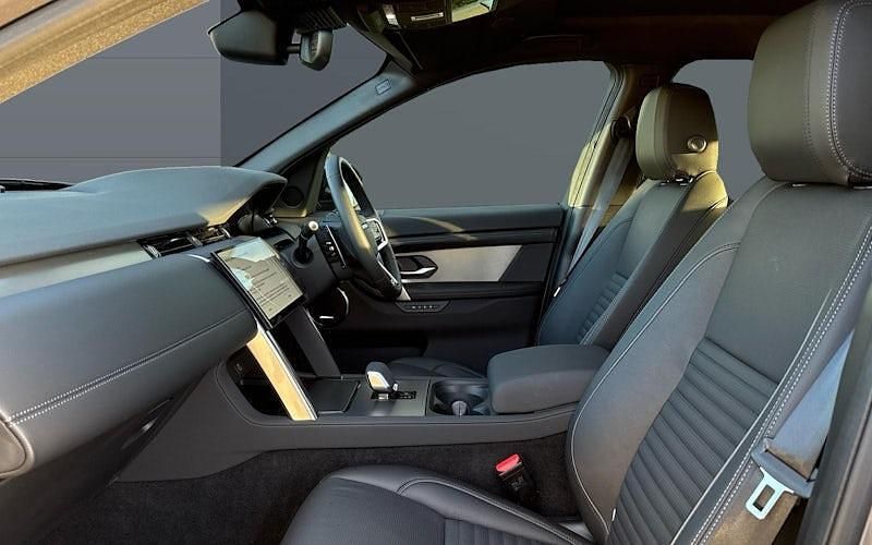 Used Land Rover Discovery Sport SE Dynamic 204 HP (150 kW) 2024 Grey SUV