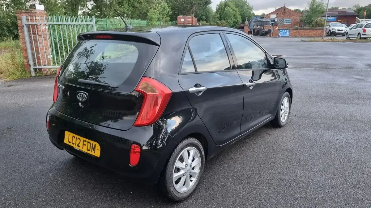 Used Kia Picanto 68 HP (50 kW) 2012 Black Hatchback