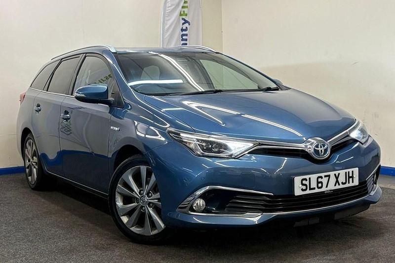 Used Toyota Auris Touring Sports 136 HP (100 kW) 2017 Estate