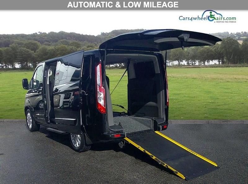 Used Ford Tourneo Custom Titanium 2019 Black Van