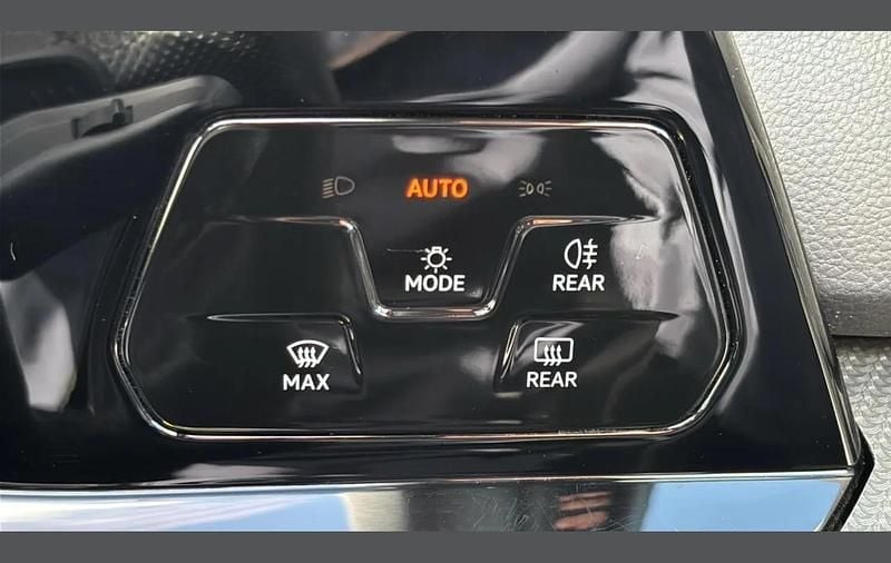 Used VW Golf VIII R-line 147 HP (108 kW) 2021 Grey Hatchback