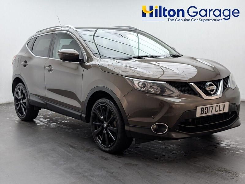 Bronze Used 2017 Nissan Qashqai S SUV | £9,150 (Good price) - Image 1/4