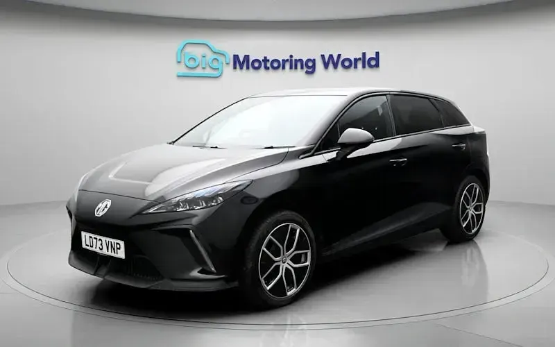 Usado MG MG4 EV Trophy 150 kW (204 HP) 2025 Citadino