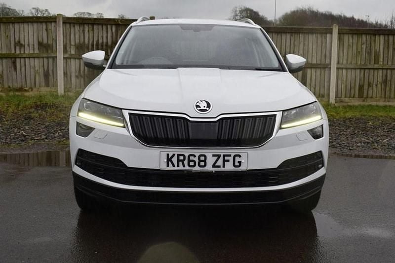Used Skoda Karoq SE L 115 HP (84 kW) 2018 White SUV