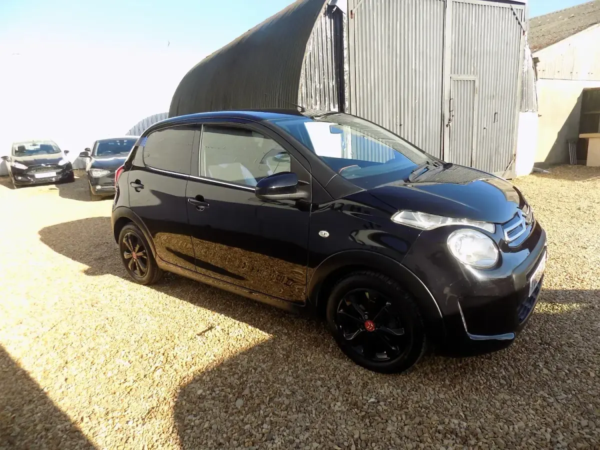 Used Citroën C1 72 HP (52 kW) 2018 Black Hatchback