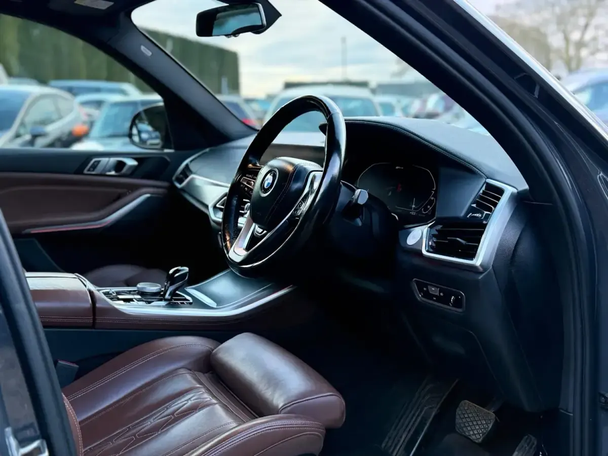 Używany BMW X5 xLine 394 KM (289 kW) 2022 Szary SUV