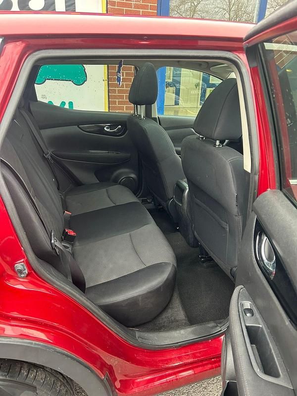 Used Nissan Qashqai Acenta Premium 2014 Red SUV
