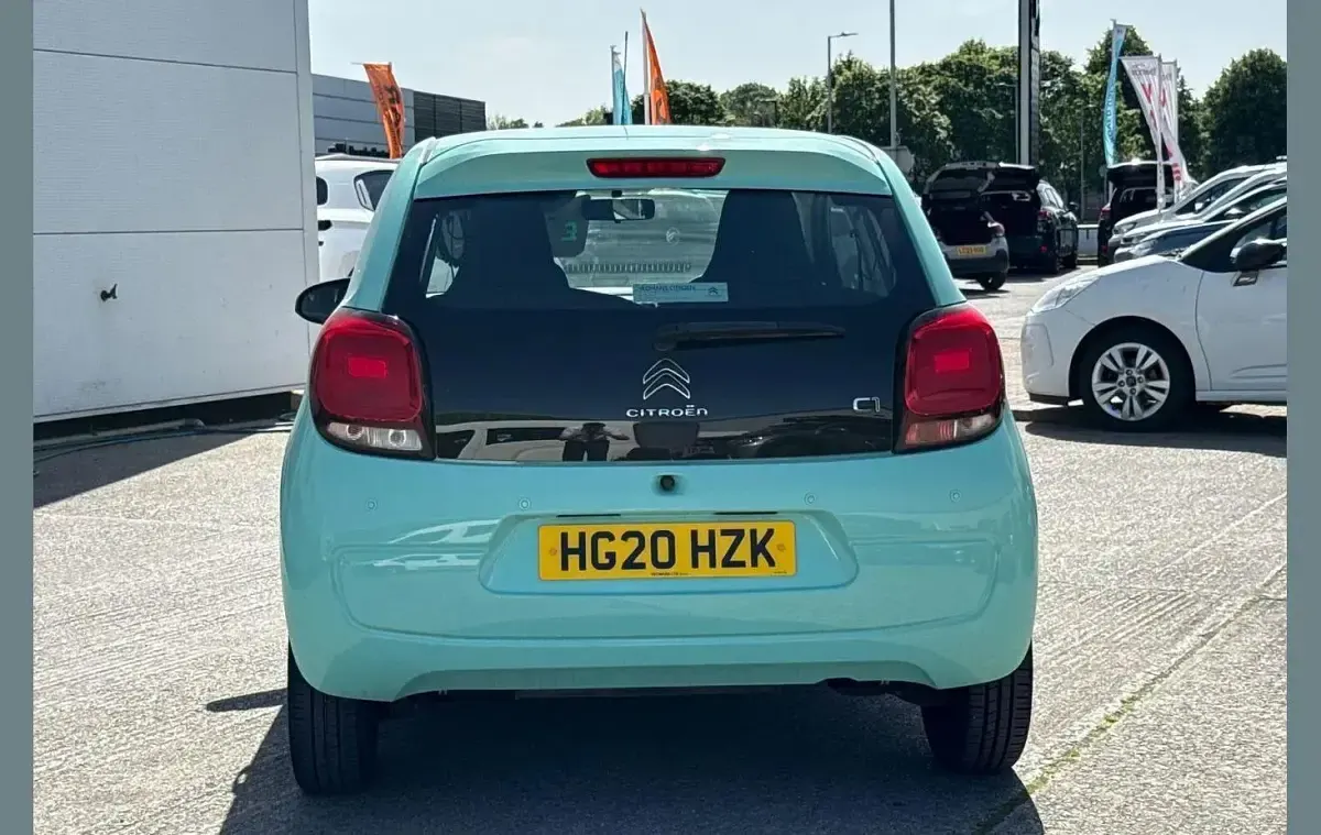 Used Citroën C1 Feel 71 HP (52 kW) 2020 Green Hatchback